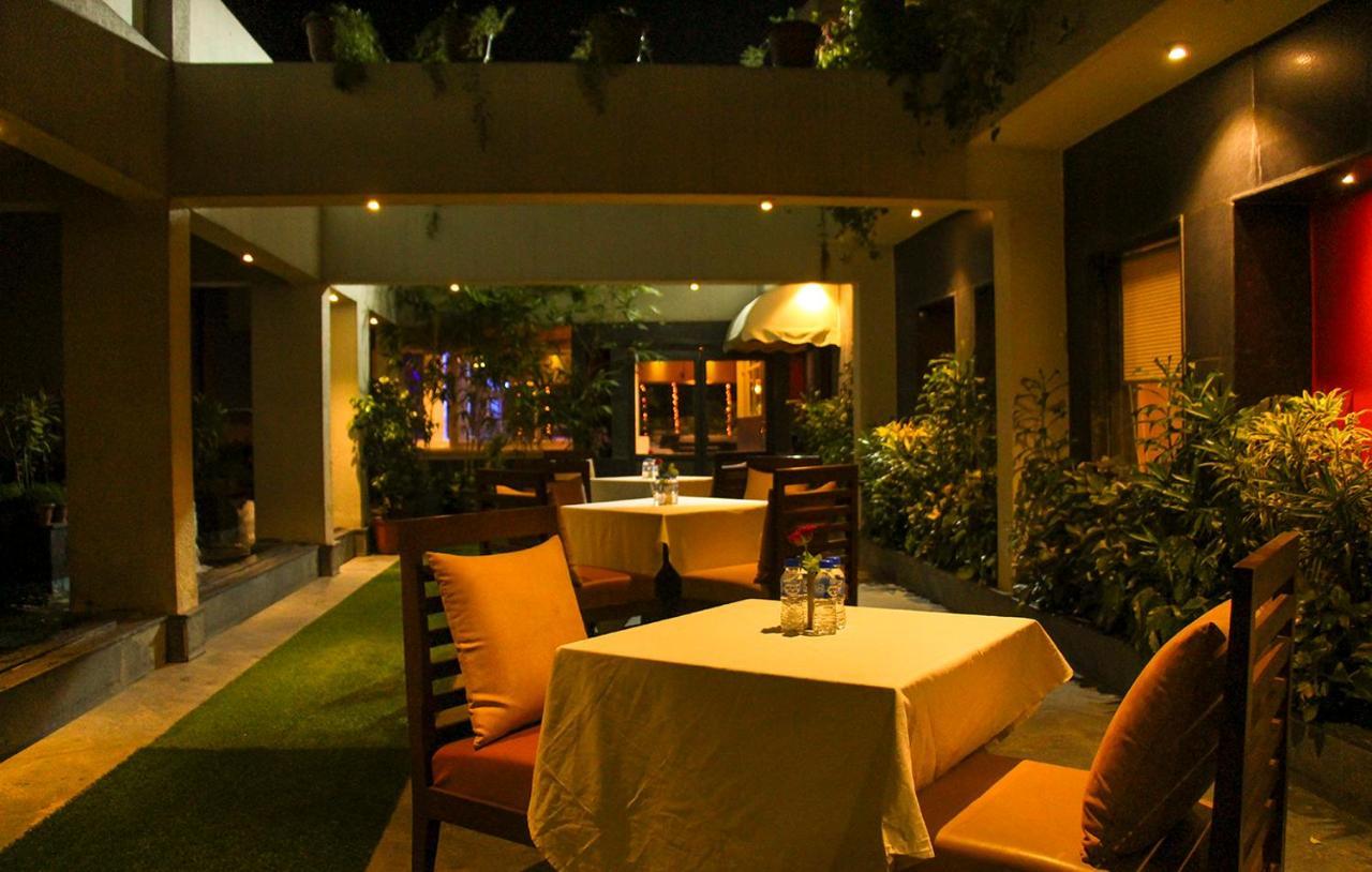 Golden Gate Hotel Indore